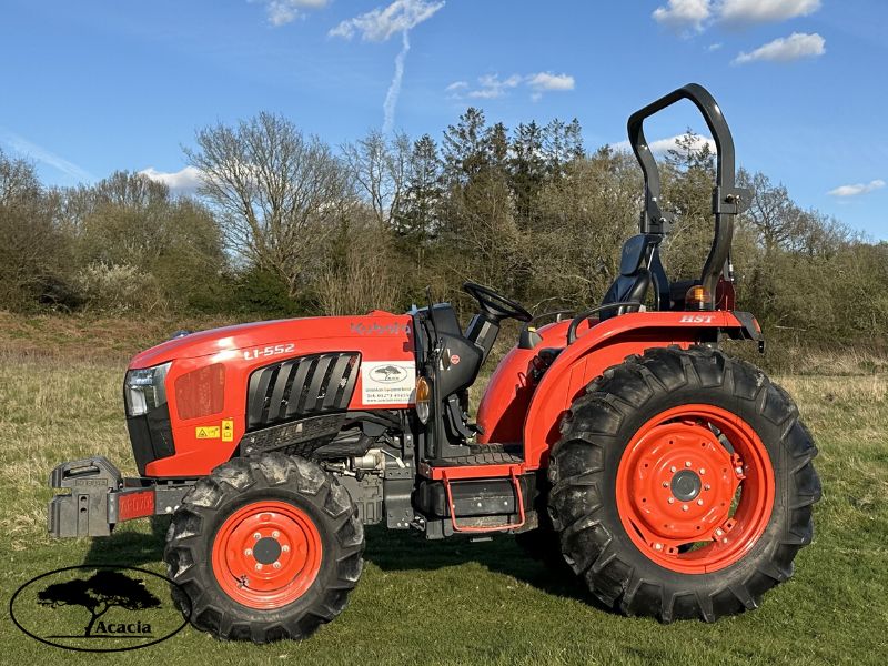 Kubota L1-552 Compact Tractor with Agricultural Tyres