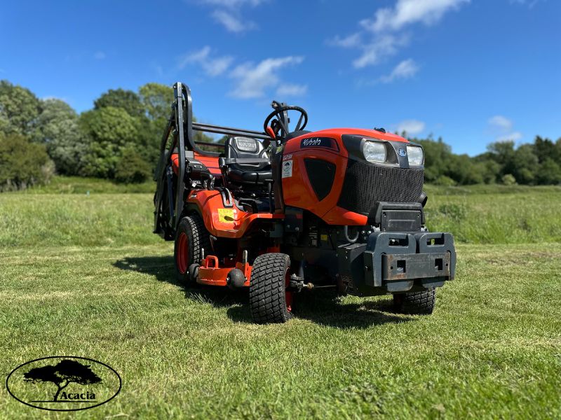 Kubota G231 Ride On Hi-Tip Mower Hire