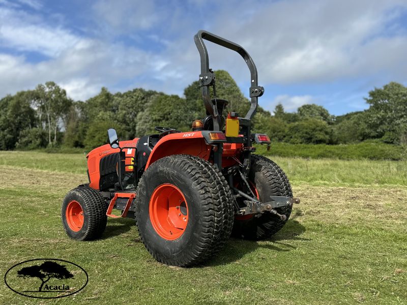 Kubota L1-552 Compact Tractor with Grass Tyres